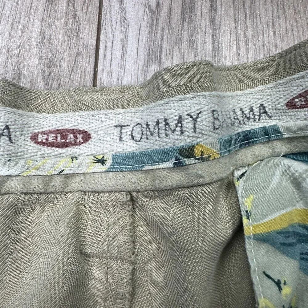 Tommy Bahama Pants Mens Size 35 Waist Beige 100%‎ Silk Pleated Front Casual Soft